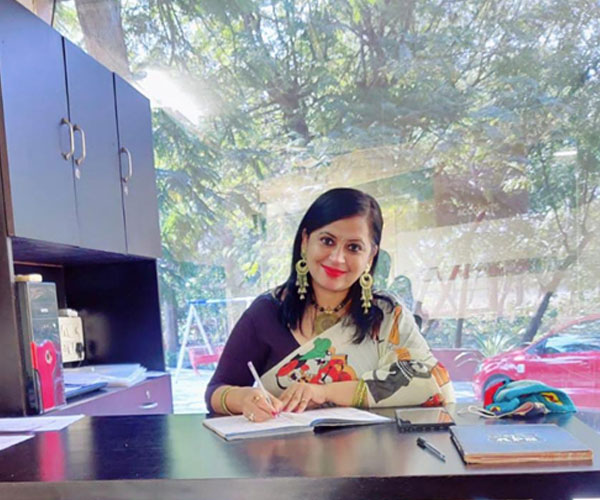 exta AHUJA 